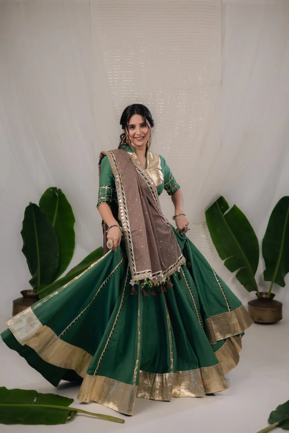 Rangriti by Nirali Amin — navratri chaniya cholis and men’s kurtas, photograph 10